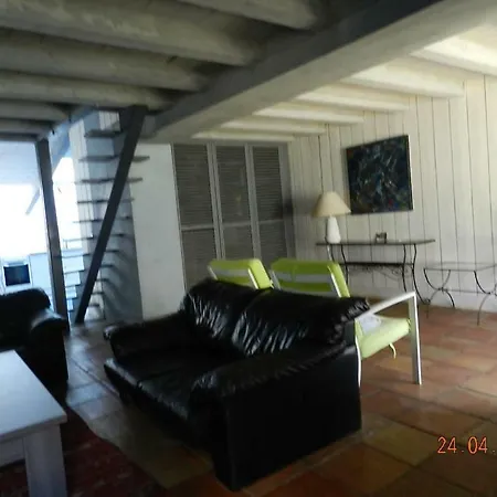 Maison Bleue