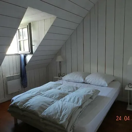 Holiday home Maison Bleue Hoedic